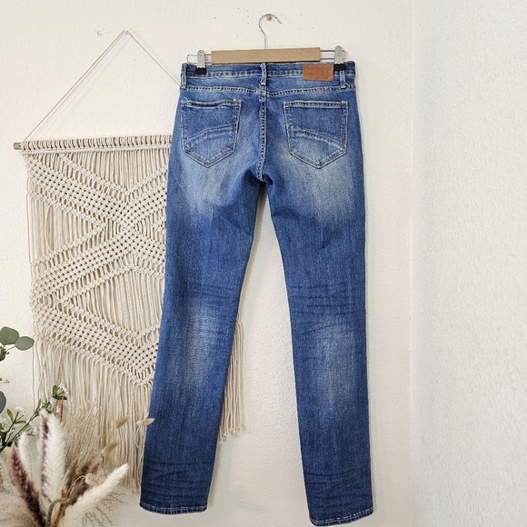 DriftWood Audrey Bird Embroidered Straight Leg Jeans! Size 27. - Picture 2 of 12